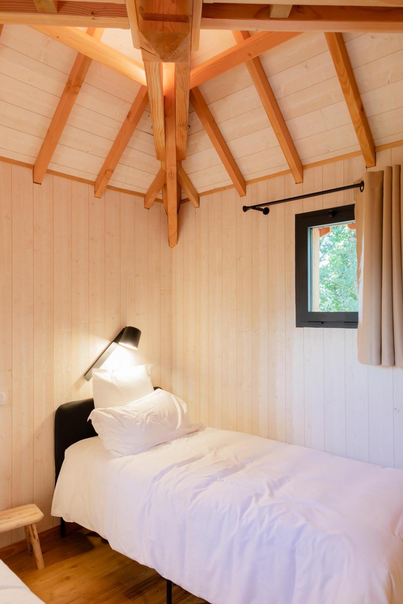 Dolce Et Cabane Berat Exterior photo