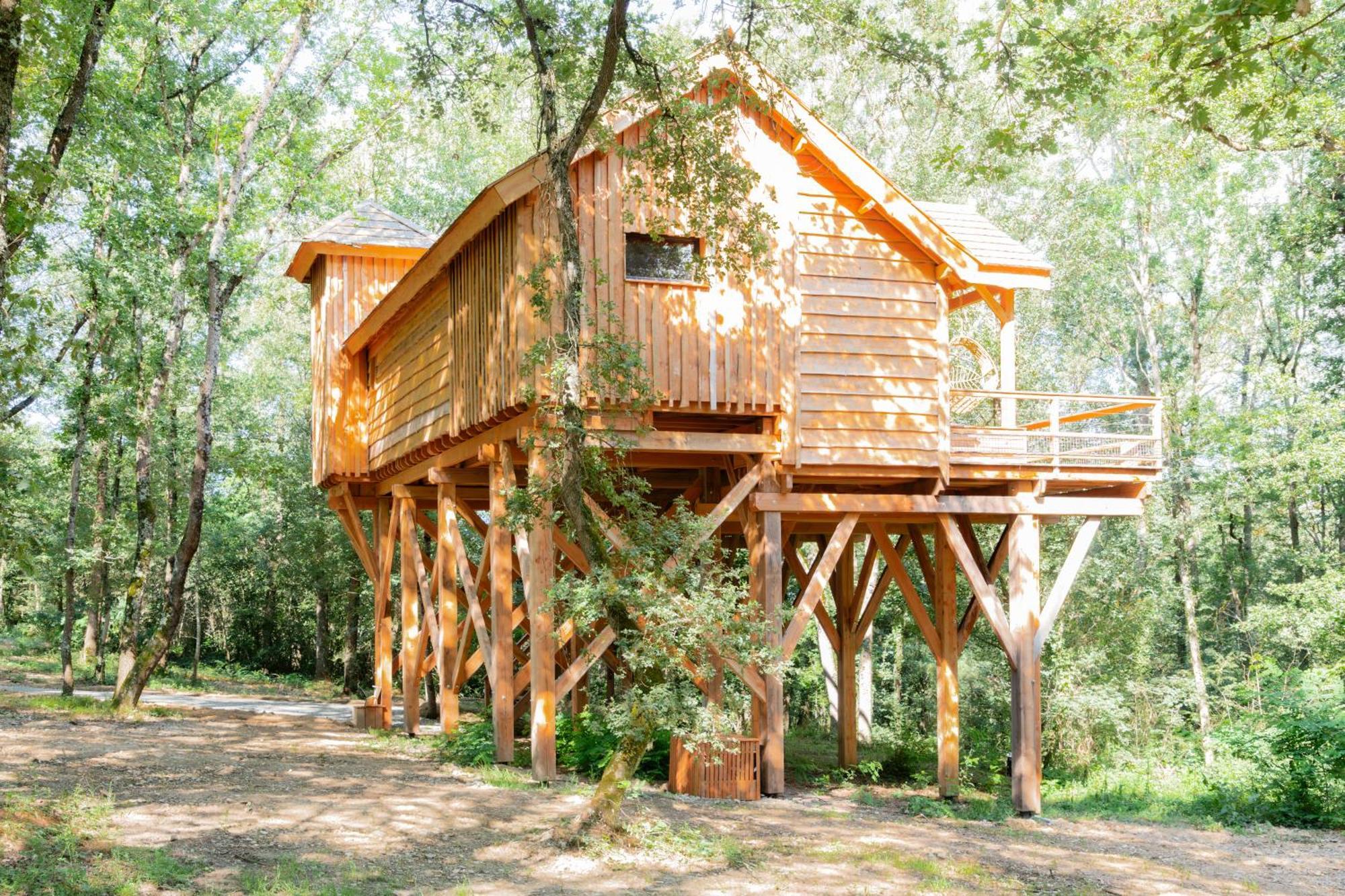 Dolce Et Cabane Berat Exterior photo