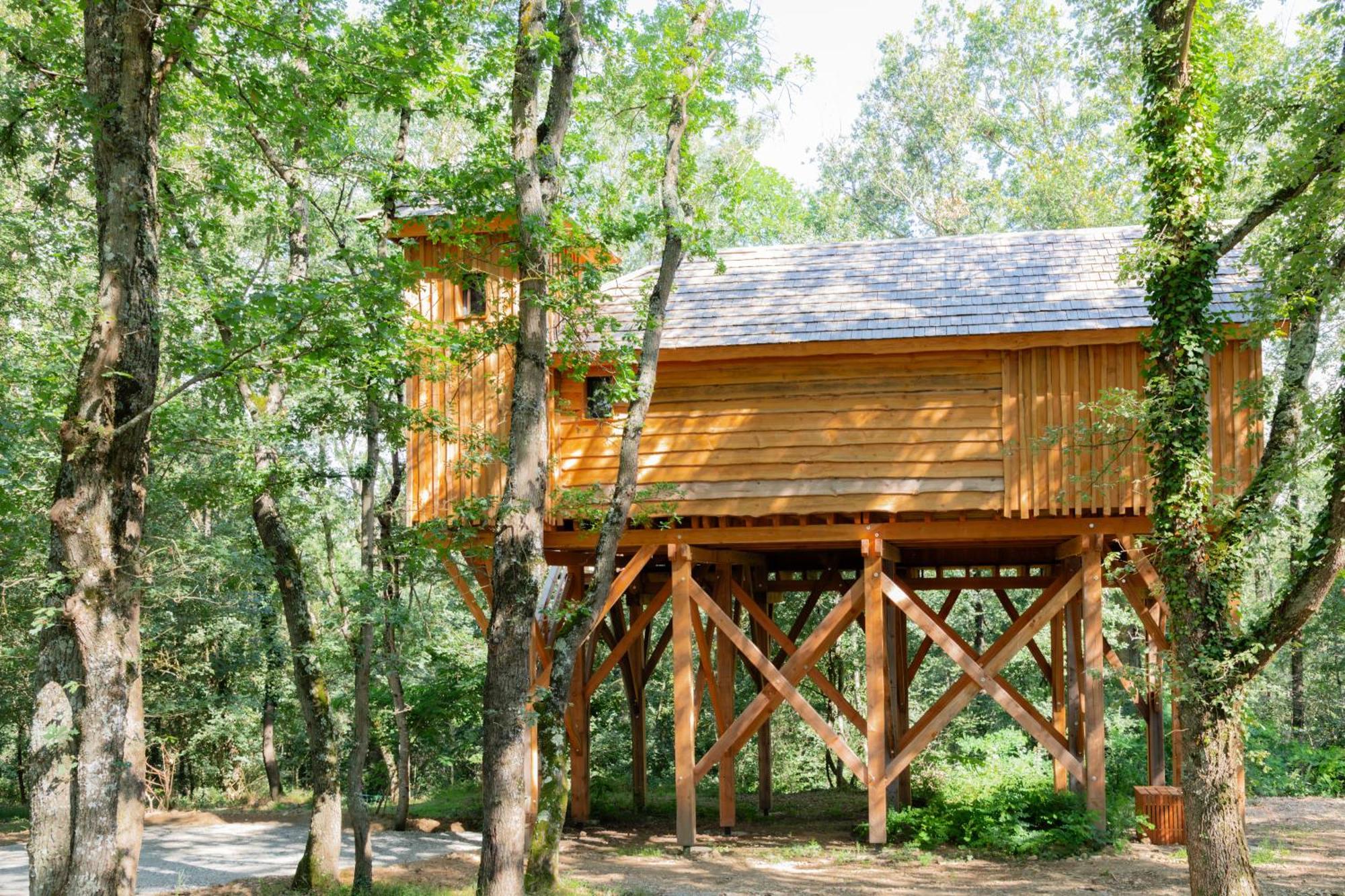 Dolce Et Cabane Berat Exterior photo